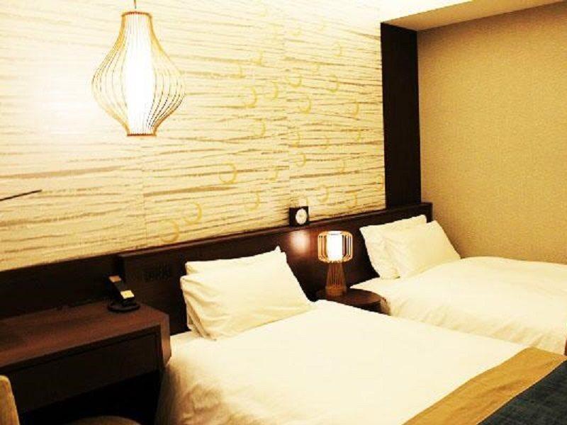 Hotel Metropolitan Акіта Екстер'єр фото