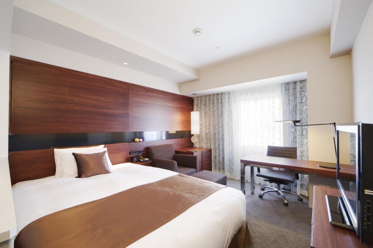 Hotel Metropolitan Акіта Екстер'єр фото