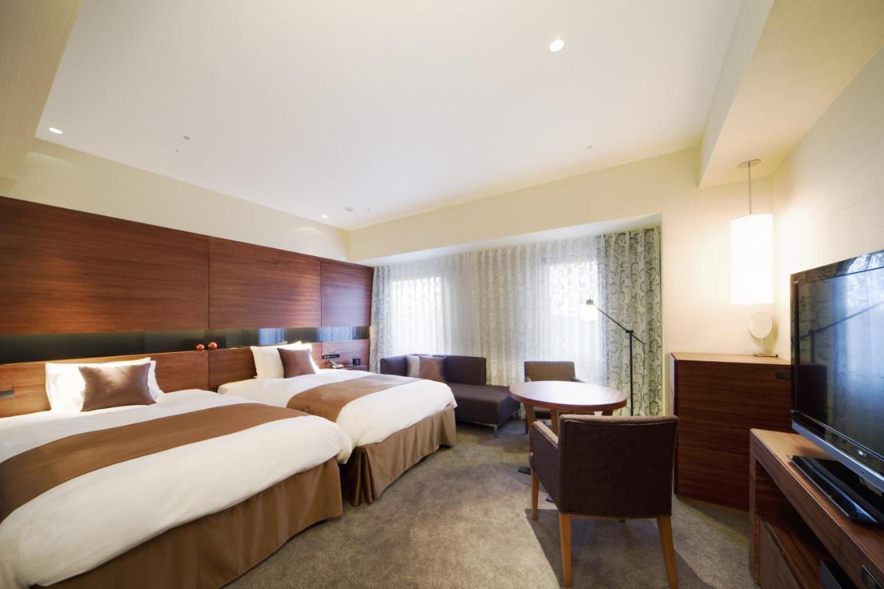Hotel Metropolitan Акіта Екстер'єр фото