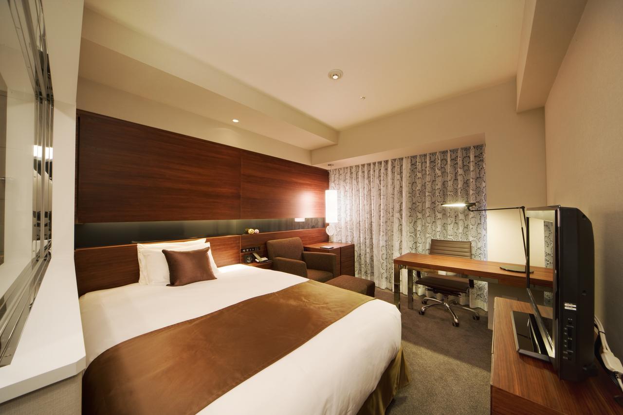 Hotel Metropolitan Акіта Екстер'єр фото
