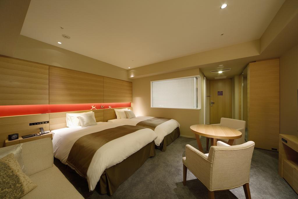 Hotel Metropolitan Акіта Екстер'єр фото